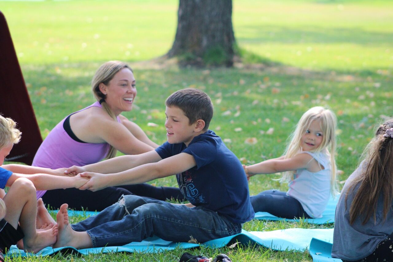 Yoga with kids pic 4